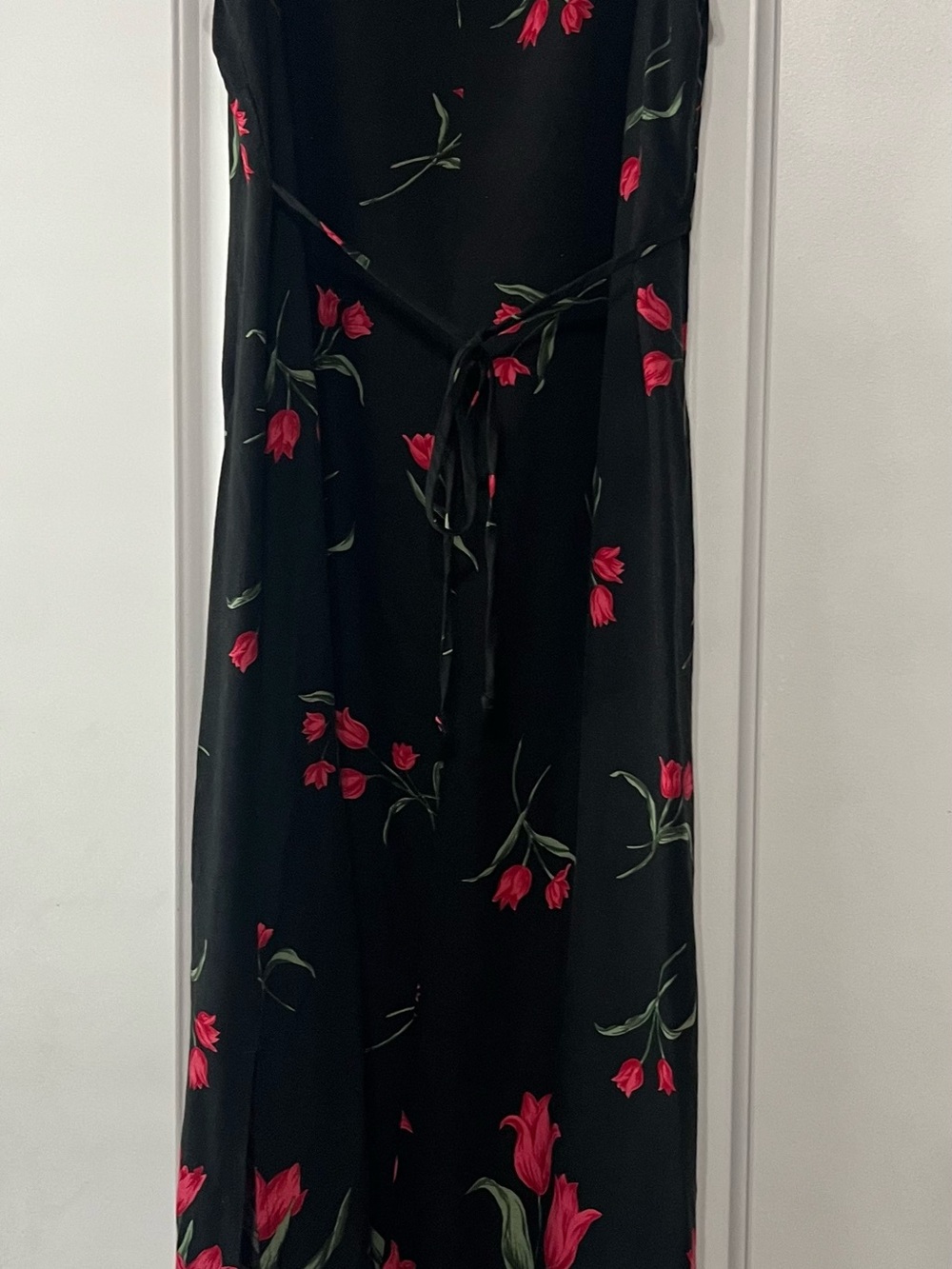 Vintage 90’s Teddi Dresses long dress with red Tulips and tie back. Size 10 - Picture 6 of 8